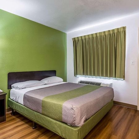 Loma Terrace Studio 6-El Paso, Tx - East מראה חיצוני תמונה